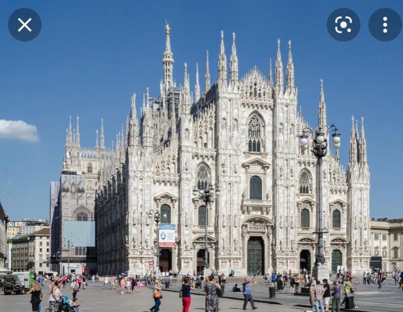 Milano: Incantevole Appartamento In Pieno Centro - Fancy Yellow Apartments Luaran gambar