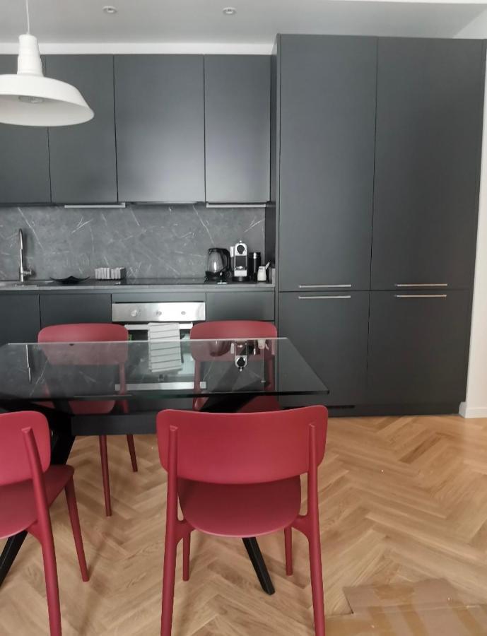 Milano: Incantevole Appartamento In Pieno Centro - Fancy Yellow Apartments Luaran gambar